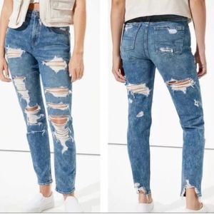 American Eagle Mom Jeans Acid Light Wash Heavily Distressed Jeans Size 4